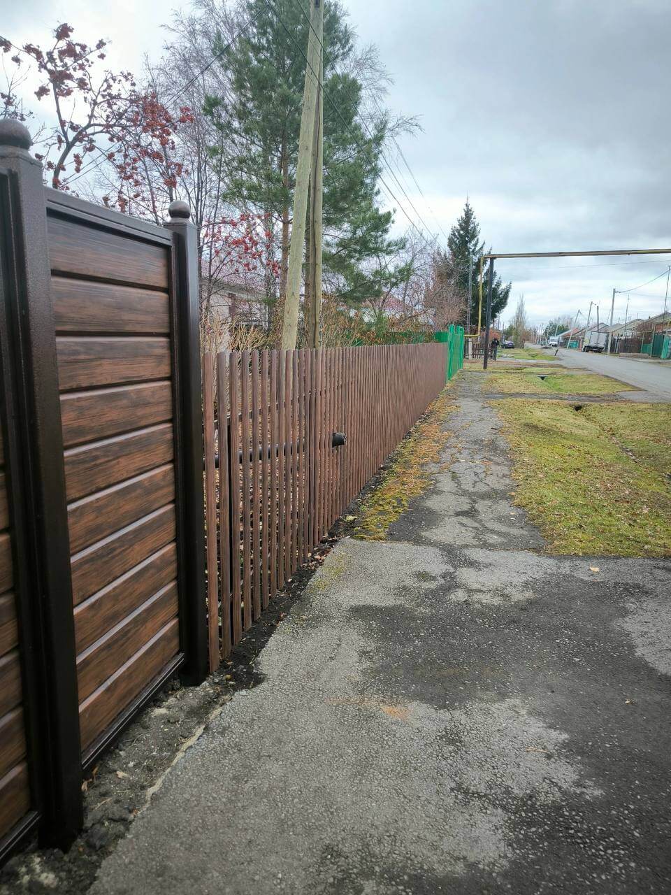 Забор из металлосайдинга Евро-Брус 46м Античное Дерево Принтек фото 3 в Пензе