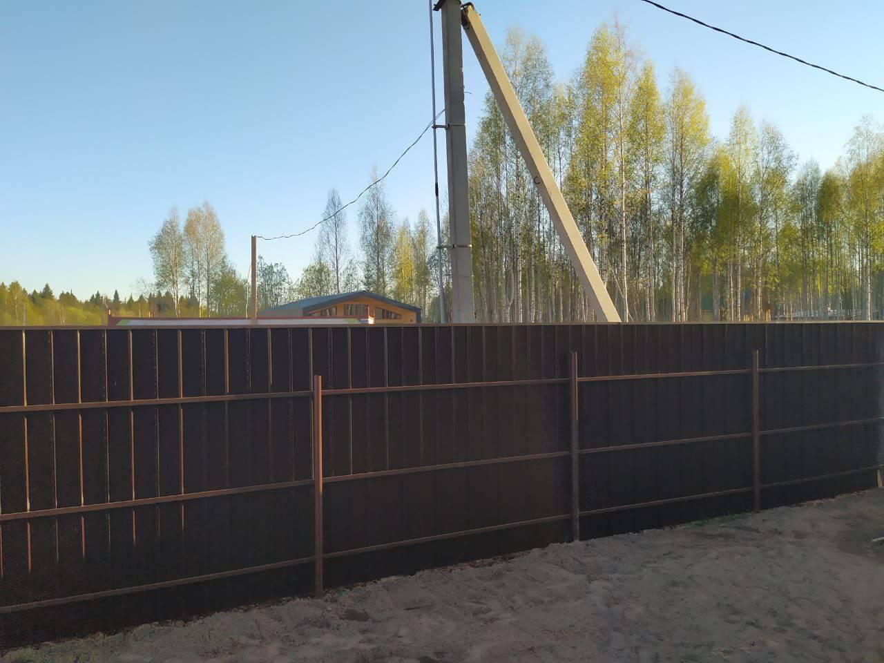 Забор из металлосайдинга ЕВРО-БРУС 25м Темный Каштан 3D Принтек фото 5 в Пензе
